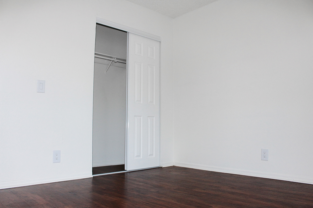 This image is the visual representation of Interiors 6 in Village Square Apartments.